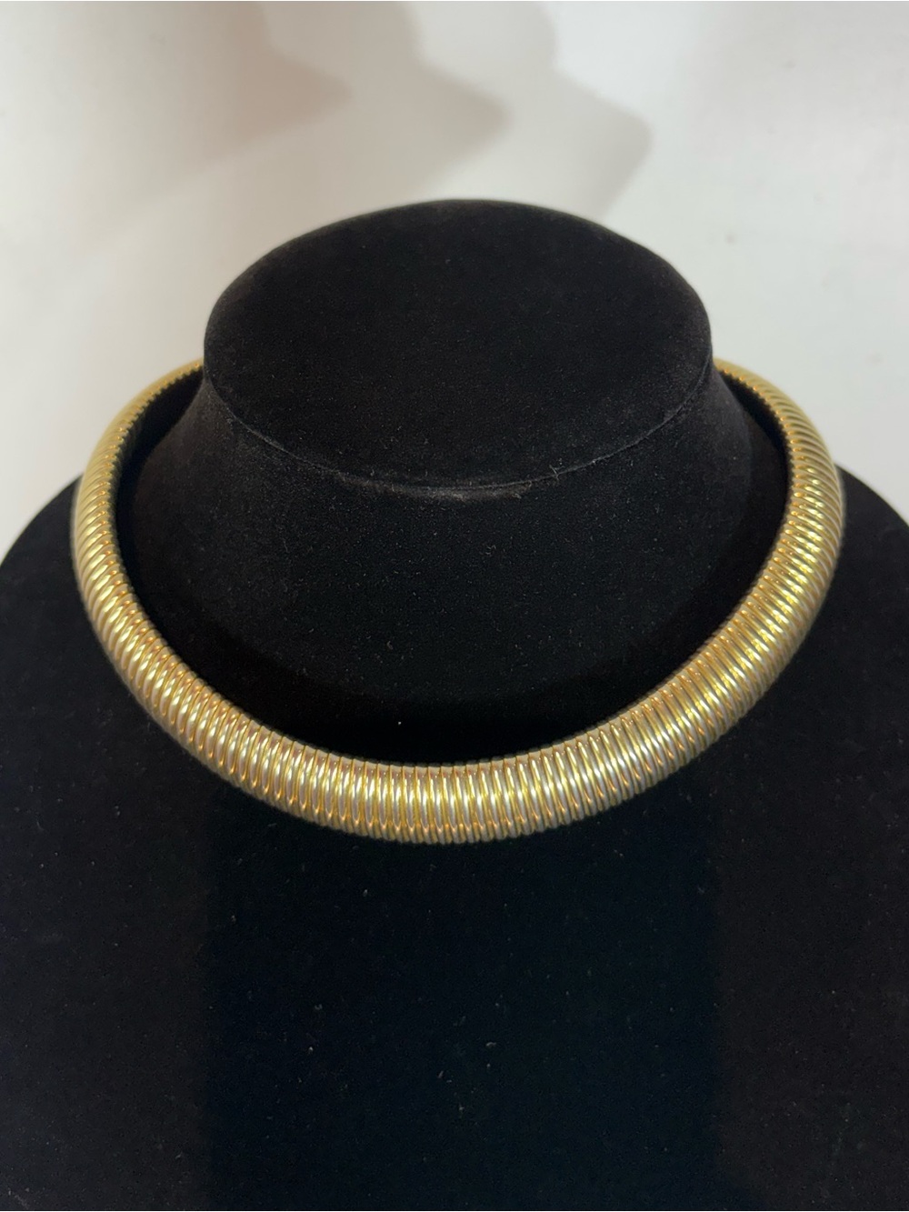 Vintage Napier Gold Tone Ribbed Collar Choker Necklace